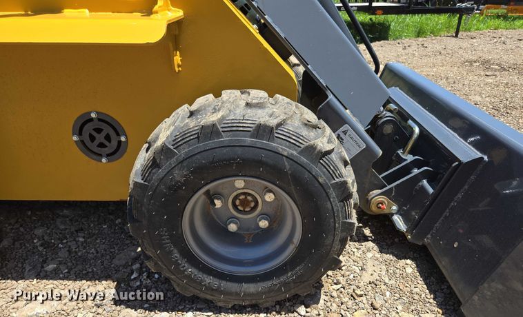 image for item EN3952 2024 EGN EG80 compact wheel loader