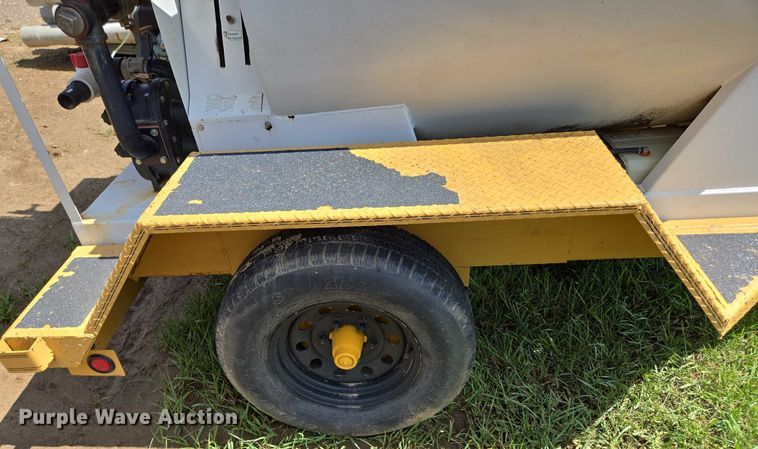 image for item EN3955 Turf Maker 325 hydroseeder