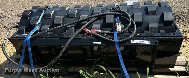 image for item EN3958 2024 GIYI GY-CW59 skid steer vibratory roller 