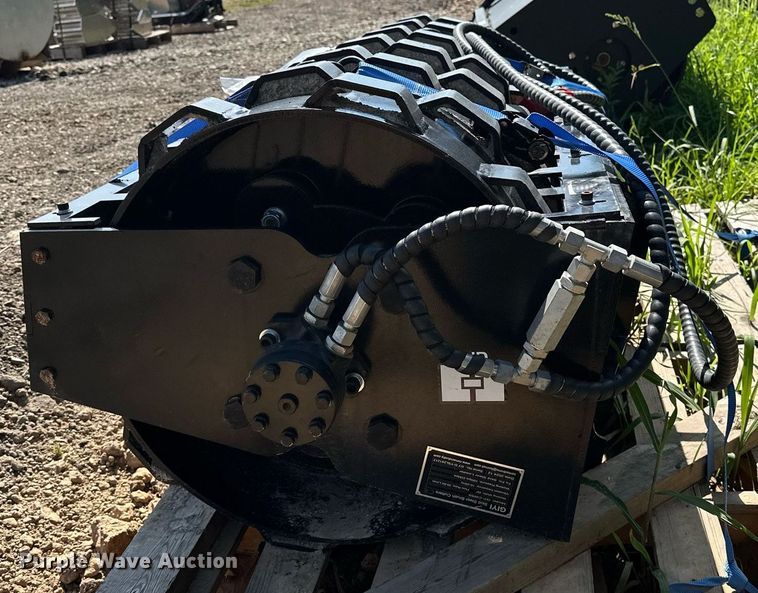 image for item EN3958 2024 GIYI GY-CW59 skid steer vibratory roller 