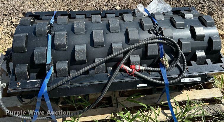 image for item EN3958 2024 GIYI GY-CW59 skid steer vibratory roller 