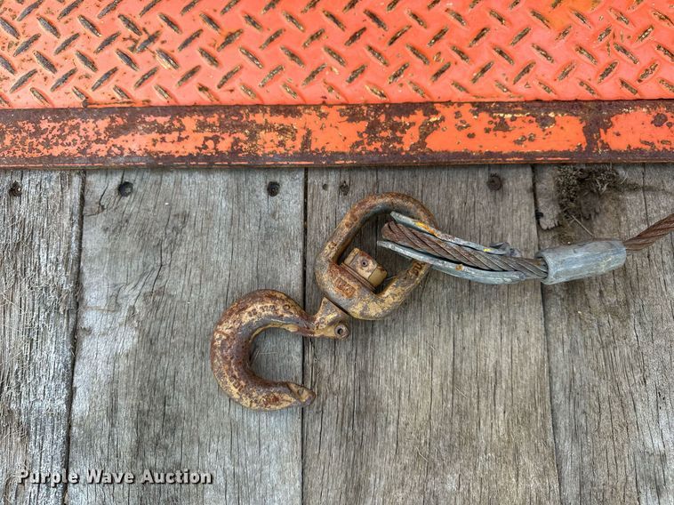 image for item EN3962 2019 Ford F650 Super Duty flatbed truck