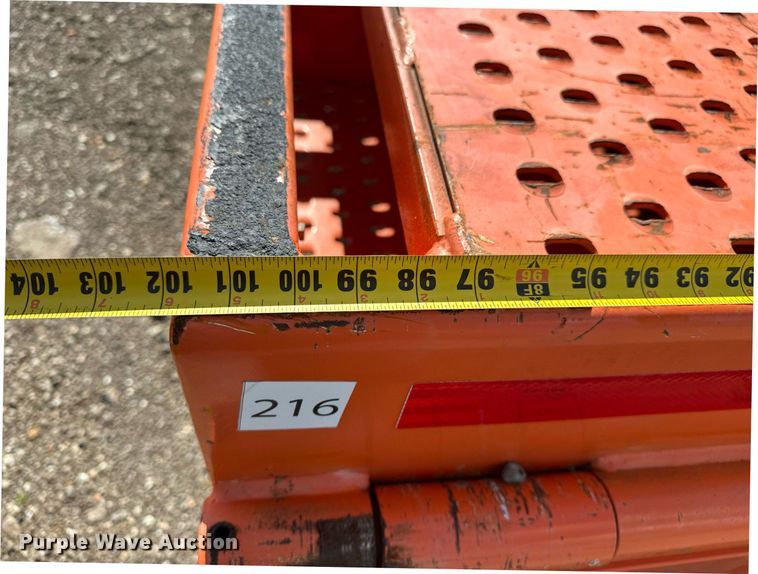 image for item EN3962 2019 Ford F650 Super Duty flatbed truck