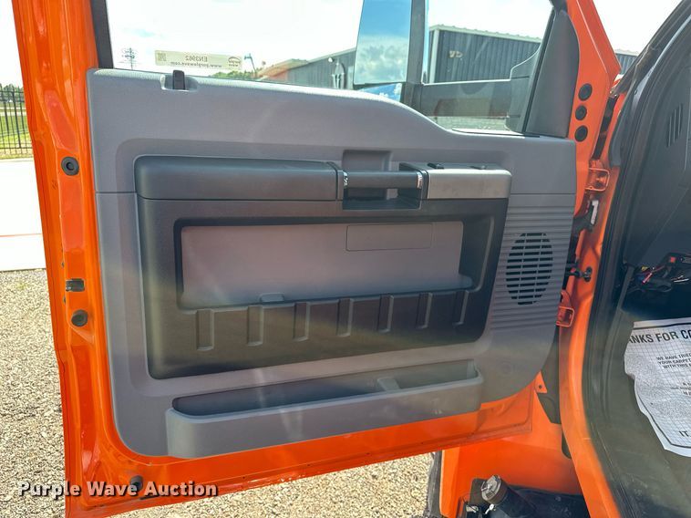 image for item EN3962 2019 Ford F650 Super Duty flatbed truck