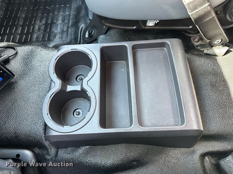 image for item EN3962 2019 Ford F650 Super Duty flatbed truck