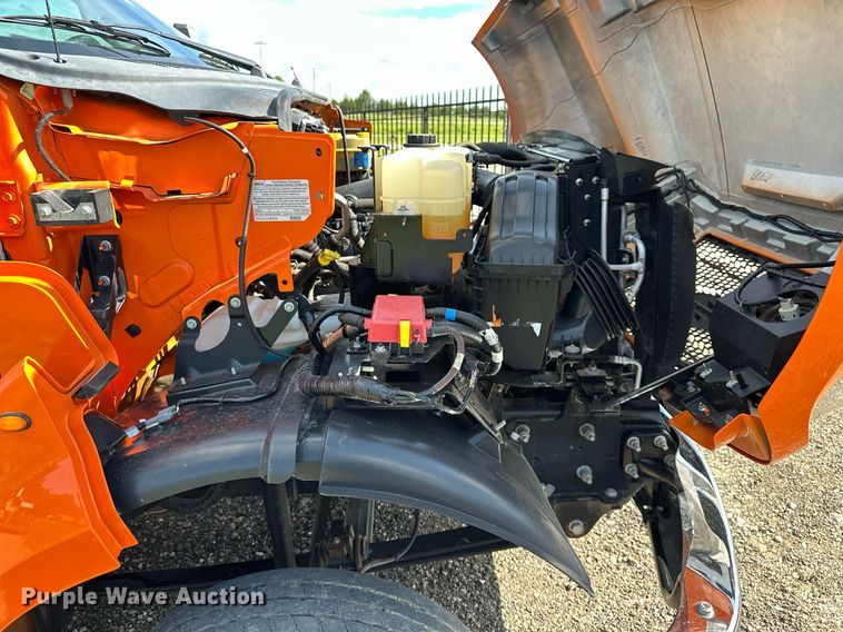 image for item EN3962 2019 Ford F650 Super Duty flatbed truck