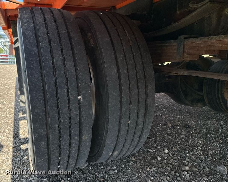 image for item EN3962 2019 Ford F650 Super Duty flatbed truck