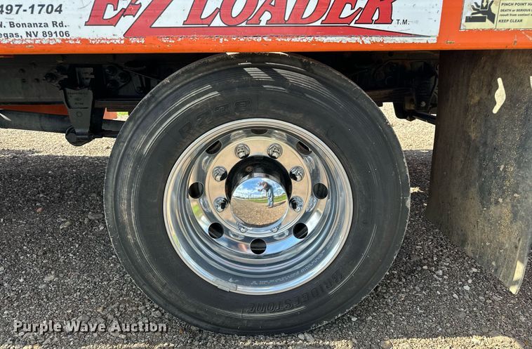 image for item EN3962 2019 Ford F650 Super Duty flatbed truck