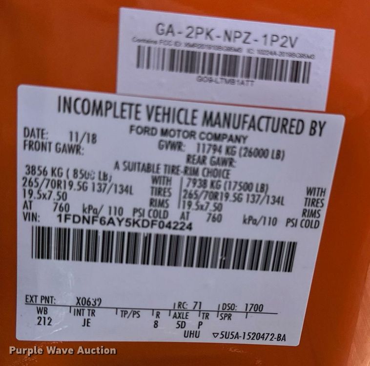 image for item EN3962 2019 Ford F650 Super Duty flatbed truck