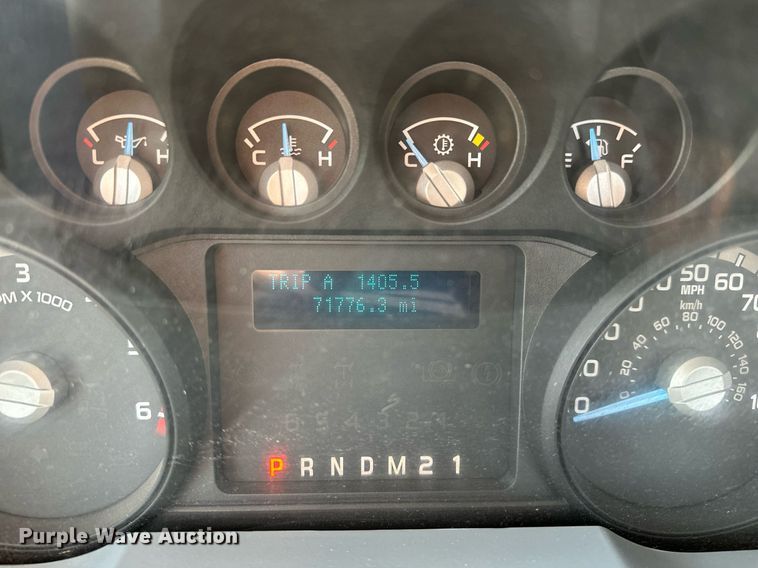 image for item EN3962 2019 Ford F650 Super Duty flatbed truck