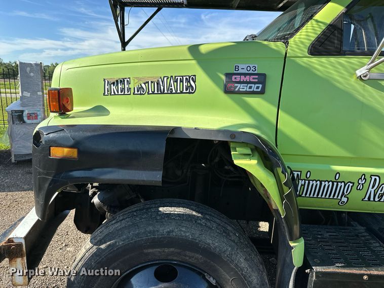 image for item EN3963 2000 GMC C7500 forestry bucket truck