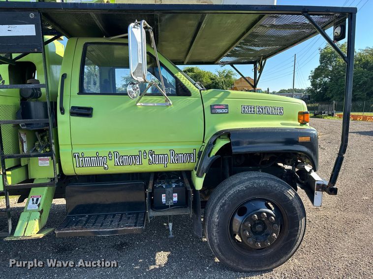 image for item EN3963 2000 GMC C7500 forestry bucket truck