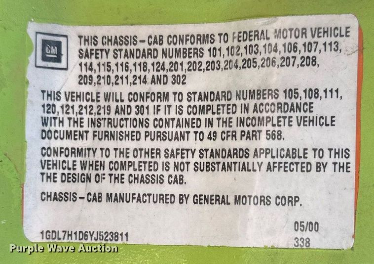 image for item EN3963 2000 GMC C7500 forestry bucket truck