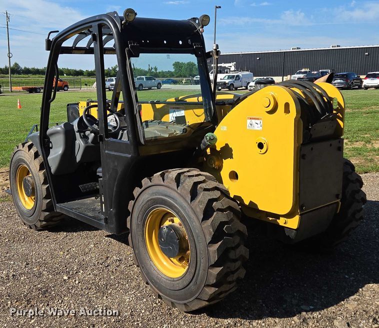 image for item EN3964 2017 Caterpillar TH255C telehandler