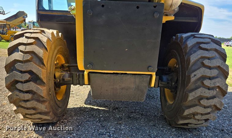 image for item EN3964 2017 Caterpillar TH255C telehandler