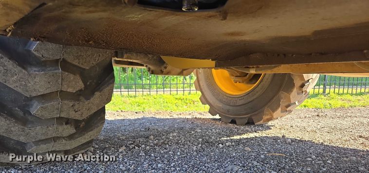 image for item EN3964 2017 Caterpillar TH255C telehandler