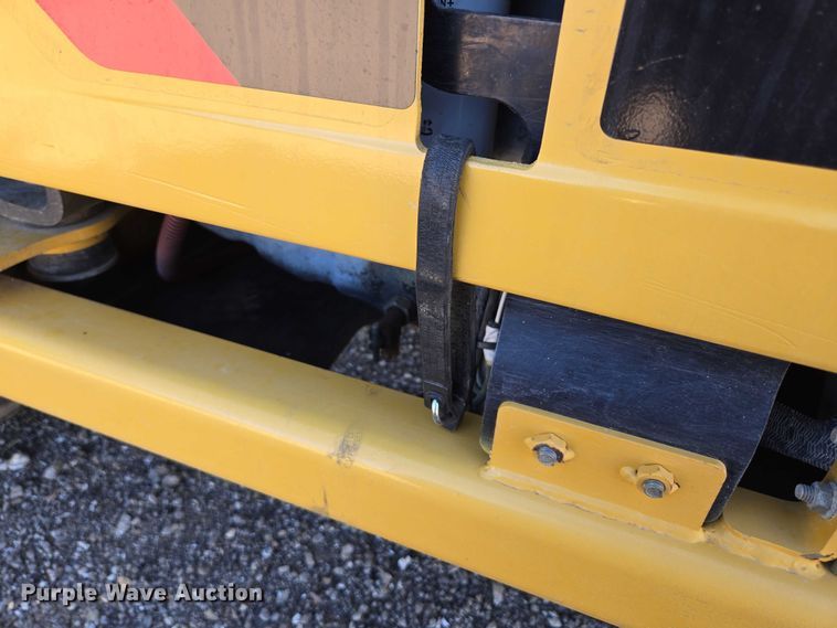 image for item EN3964 2017 Caterpillar TH255C telehandler