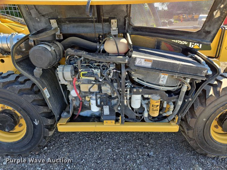 image for item EN3964 2017 Caterpillar TH255C telehandler