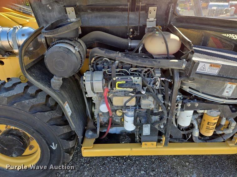 image for item EN3964 2017 Caterpillar TH255C telehandler