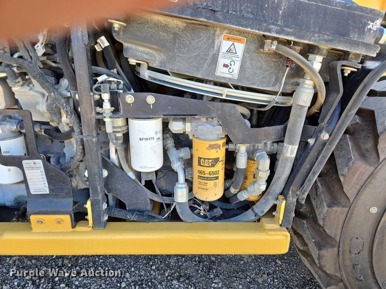 image for item EN3964 2017 Caterpillar TH255C telehandler