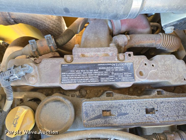 image for item EN3964 2017 Caterpillar TH255C telehandler