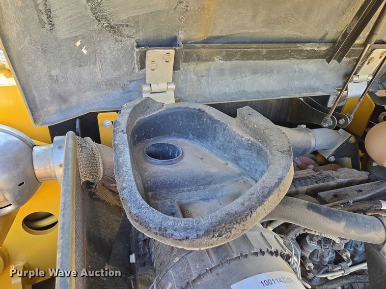 image for item EN3964 2017 Caterpillar TH255C telehandler