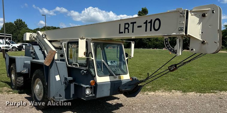 image for item EN3965 Lorain LRT-110 crane