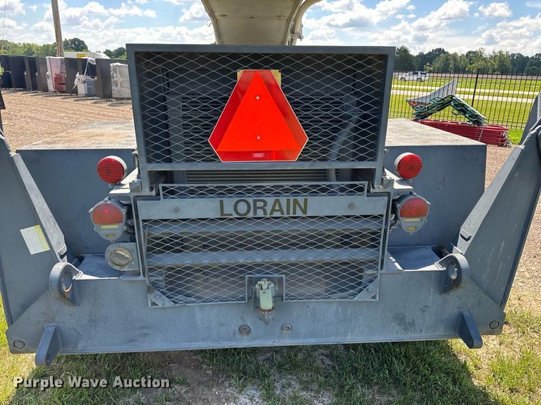 image for item EN3965 Lorain LRT-110 crane