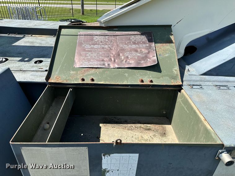 image for item EN3965 Lorain LRT-110 crane