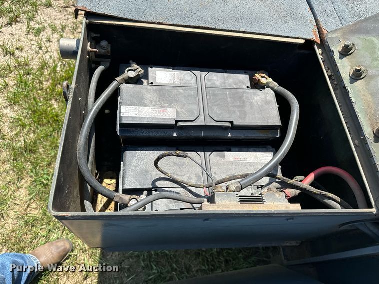 image for item EN3965 Lorain LRT-110 crane