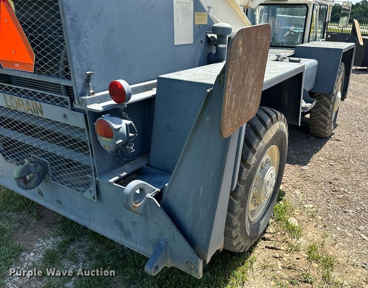 image for item EN3965 Lorain LRT-110 crane