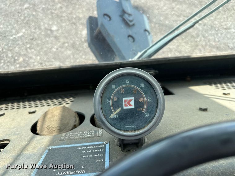 image for item EN3965 Lorain LRT-110 crane