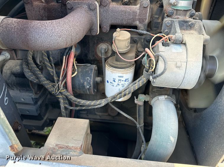 image for item EN3965 Lorain LRT-110 crane