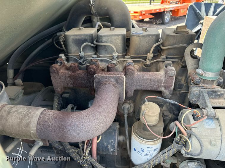 image for item EN3965 Lorain LRT-110 crane