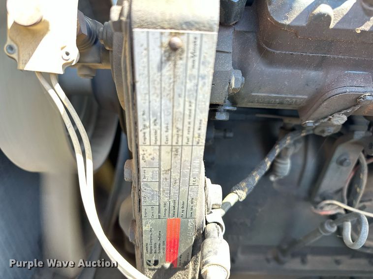 image for item EN3965 Lorain LRT-110 crane