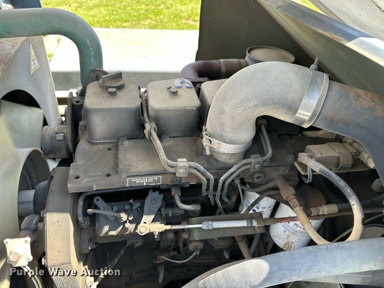 image for item EN3965 Lorain LRT-110 crane