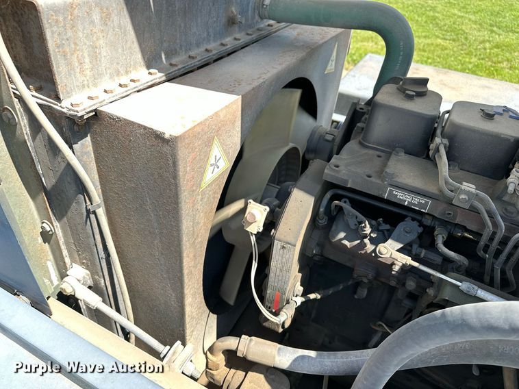 image for item EN3965 Lorain LRT-110 crane