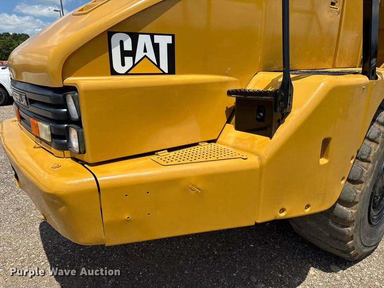 image for item EN3966 Caterpillar 730 haul truck