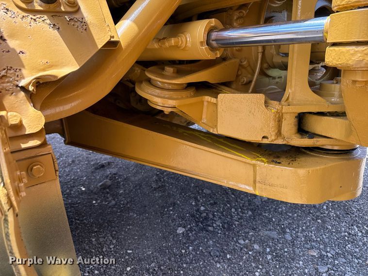 image for item EN3966 Caterpillar 730 haul truck