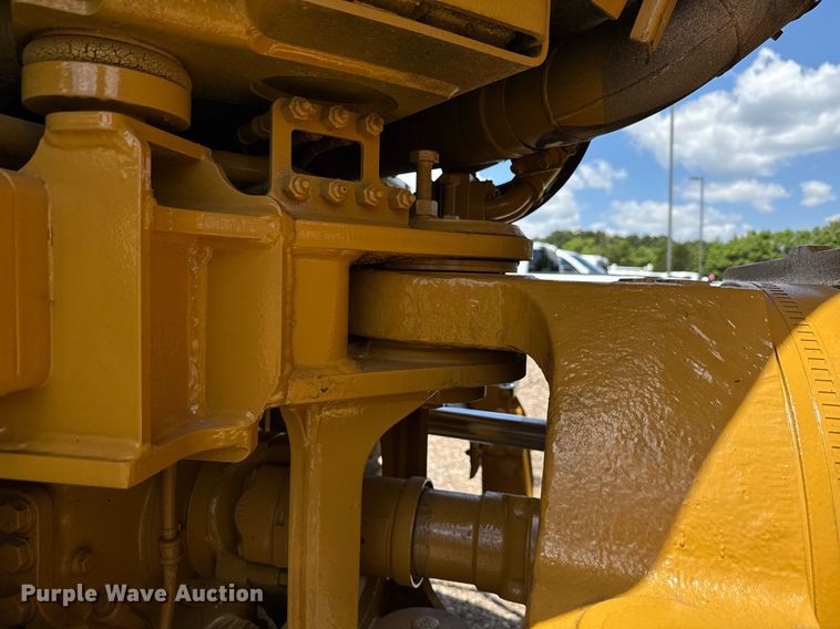 image for item EN3966 Caterpillar 730 haul truck