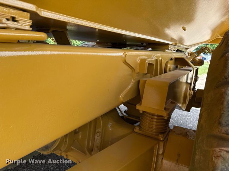 image for item EN3966 Caterpillar 730 haul truck