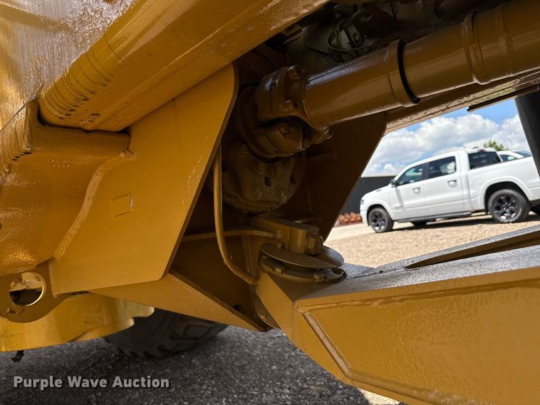 image for item EN3966 Caterpillar 730 haul truck