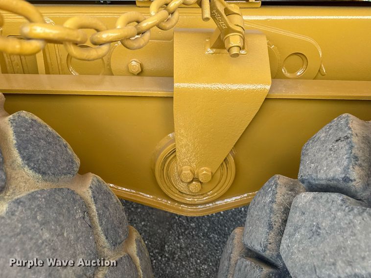 image for item EN3966 Caterpillar 730 haul truck