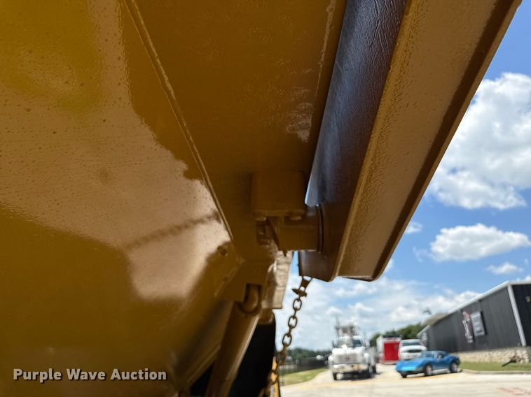 image for item EN3966 Caterpillar 730 haul truck