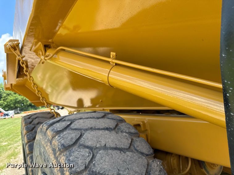 image for item EN3966 Caterpillar 730 haul truck