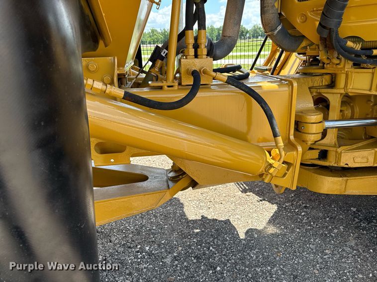 image for item EN3966 Caterpillar 730 haul truck