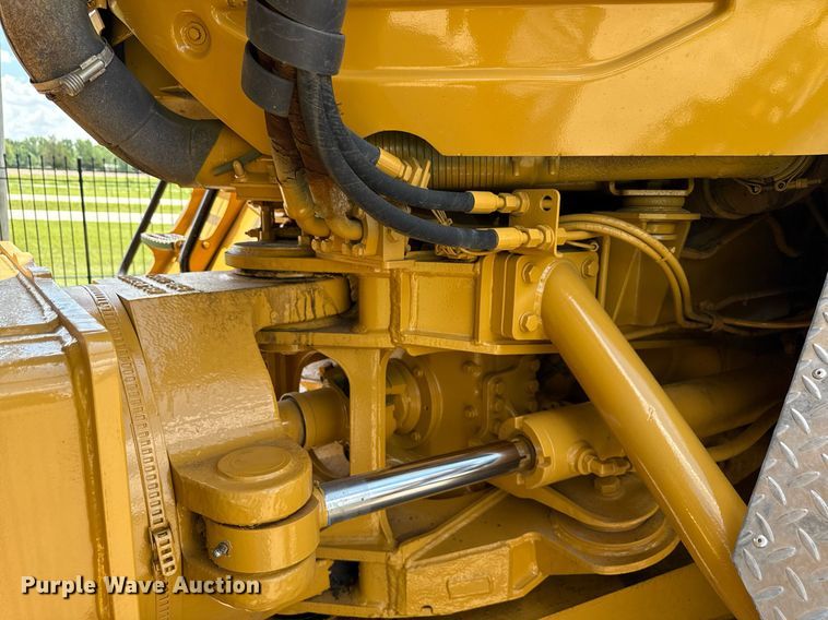 image for item EN3966 Caterpillar 730 haul truck