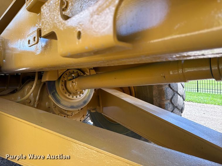 image for item EN3966 Caterpillar 730 haul truck