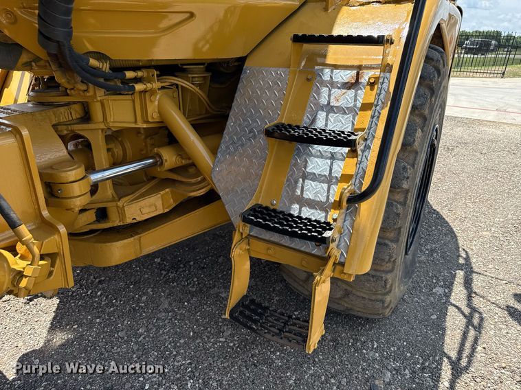 image for item EN3966 Caterpillar 730 haul truck