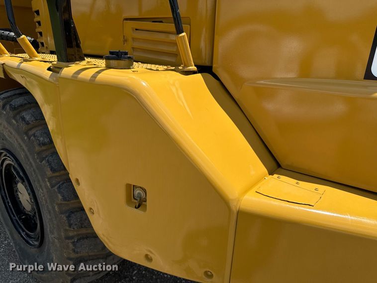 image for item EN3966 Caterpillar 730 haul truck